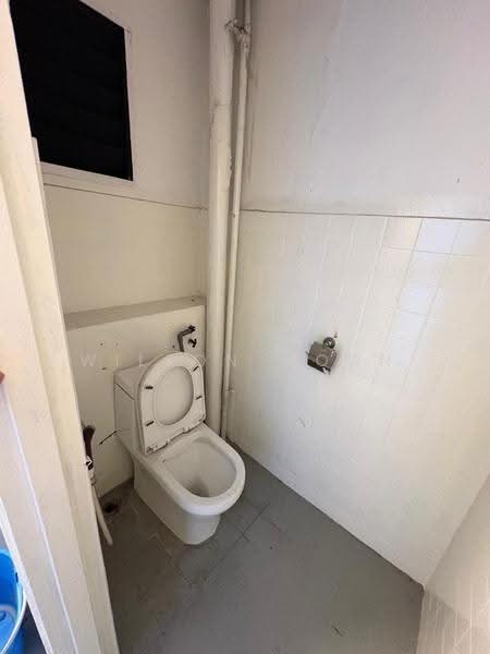 Factory for Rent in Balakong (Cheras) - Wilson Woon - Bathroom - PropertyGuru.com.my