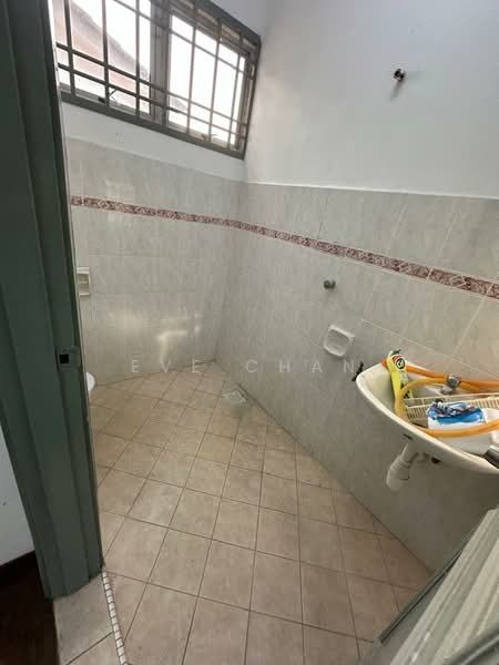 2-storey Terraced House for Rent in Ulu Tiram (Johor) - Eve Chan - Bathroom - PropertyGuru.com.my