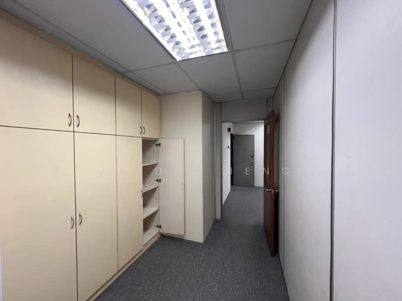 Office for Sale in Petaling Jaya (Selangor) - Jayden Heng - Corridor - PropertyGuru.com.my