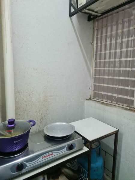 Condominium for Sale at Nusa Mewah Villa Condominium - Janice CC Tan - Kitchen - PropertyGuru.com.my
