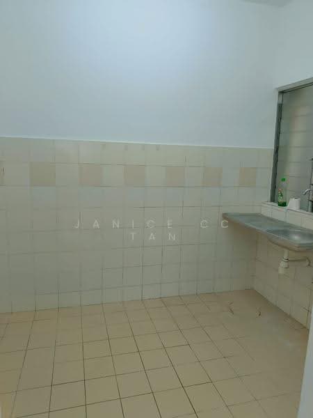 Condominium for Sale at Nusa Mewah Villa Condominium - Janice CC Tan - Kitchen - PropertyGuru.com.my