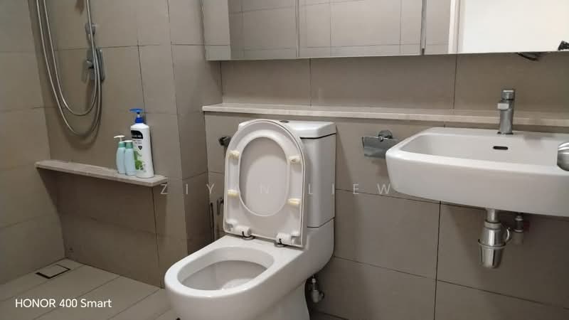 Condominium for Sale at The WaterEdge (Pinggiran Air) - Ziyan Liew - Bathroom - PropertyGuru.com.my