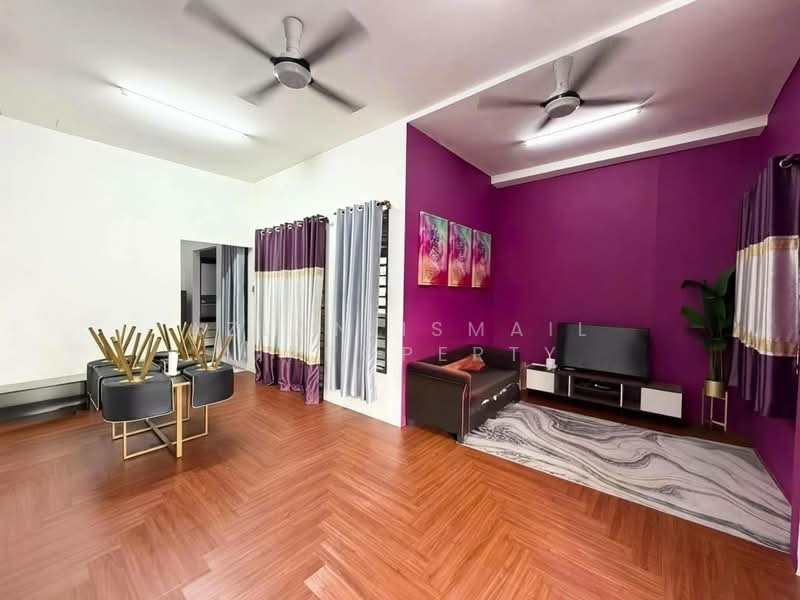 1-storey Terraced House for Sale in Taman Putri Kulai (Kulai) - Azlan Ismail aiproperty - Living Room - PropertyGuru.com.my