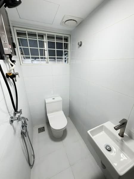 Apartment for Rent at Makmur Apartment - Justin Lim - Bathroom - PropertyGuru.com.my