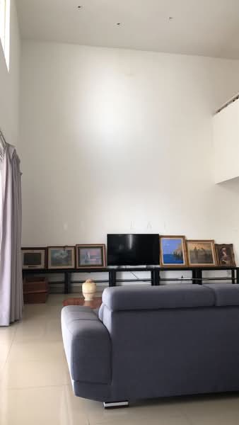 Kondominium untuk Dijual di Pantai Panorama Condominiums - Ken Lai - Living Room - PropertyGuru.com.my