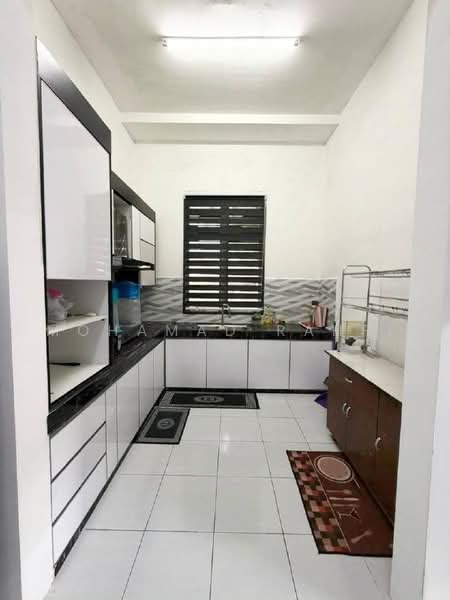 1-storey Terraced House for Sale in Taman Putri Kulai (Kulai) - Mohamad Rahfi - Kitchen - PropertyGuru.com.my
