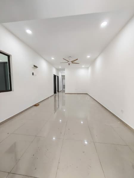 1-storey Terraced House for Sale in Taman Puteri Wangsa (Ulu Tiram) - Daniel Yong - Living Room - PropertyGuru.com.my