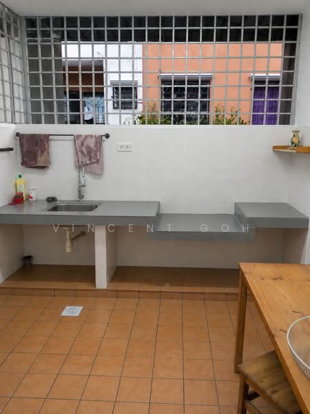 2-storey Terraced House for Sale in Seri Kembangan (Selangor) - Vincent Goh - Kitchen - PropertyGuru.com.my