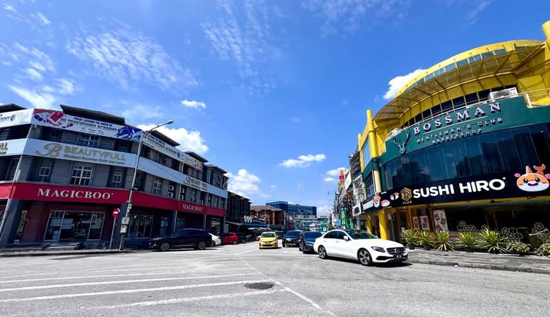Shop / Office for Rent in Taipan Business Centre (Subang Jaya) - Loh KC - Exterior - PropertyGuru.com.my