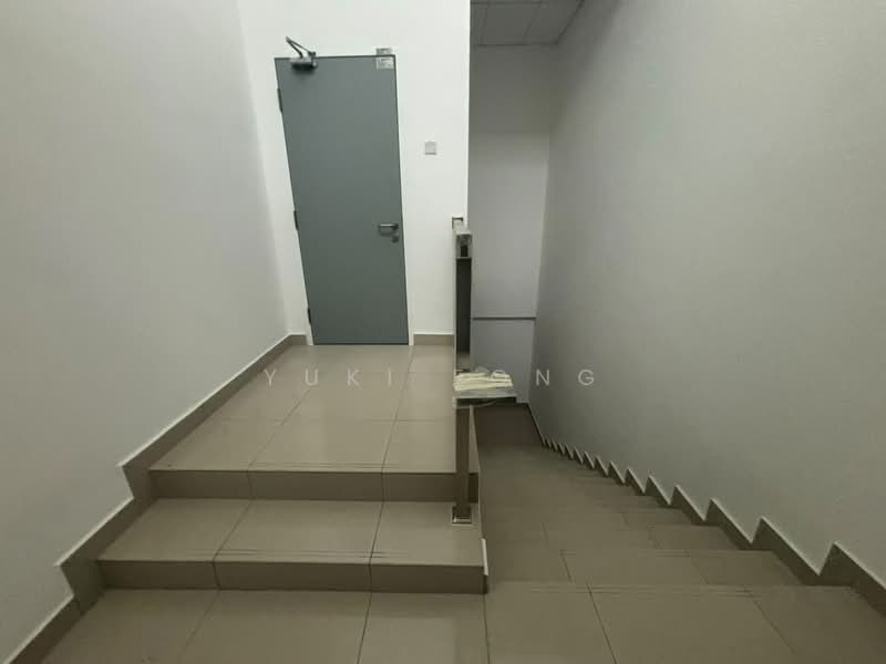 Kilang untuk Disewa di Taman Desa Cemerlang (Ulu Tiram) - Yuki Fong - Corridor - PropertyGuru.com.my