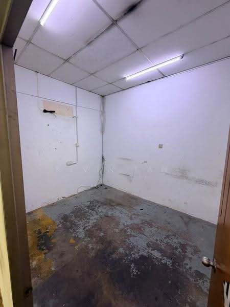 Factory for Rent in Puchong (Selangor) - Kevin Tan - Interior - PropertyGuru.com.my