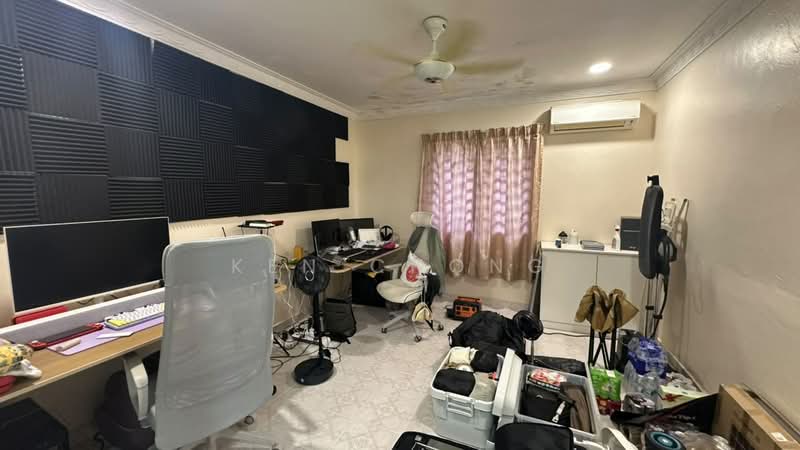 Rumah Banglo untuk Dijual di Bukit Beruntung (Selangor) - Ken Chong - Study - PropertyGuru.com.my