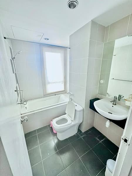 Condominium for Rent at The Peak Residences - Quvee Ooi - Bathroom - PropertyGuru.com.my