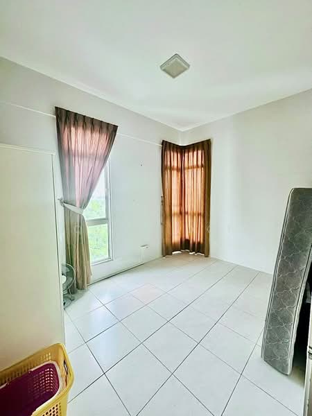 Condominium for Rent at The Peak Residences - Quvee Ooi - Bedroom - PropertyGuru.com.my