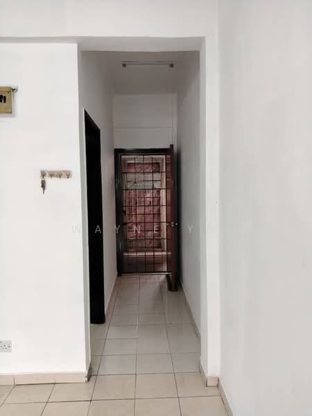 Apartment for Sale at Putra Ria Apartment - Wayne Yap - Corridor - PropertyGuru.com.my