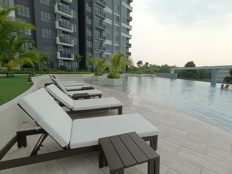 Kondominium untuk Disewa di The Jalil (Bayu Jalil) - YEN KEE LIONG - Pool - PropertyGuru.com.my