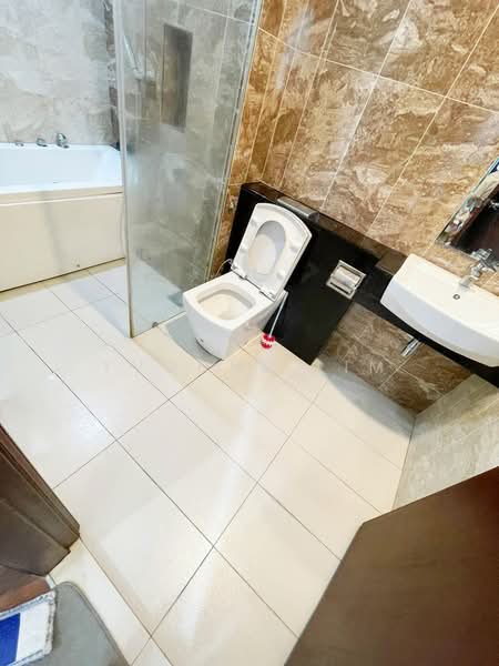 Service Residence for Sale at Paragon Suites @ CIQ - Yvonne Lim - Bathroom - PropertyGuru.com.my