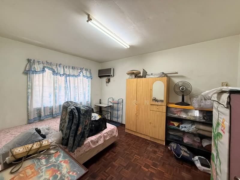 Flat for Sale at Seksyen 2 Wangsa Maju Flat - Tris Jong - Bedroom - PropertyGuru.com.my