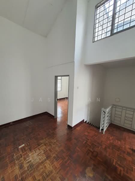 Rumah Teres 2 Tingkat untuk Dijual di Taman Puncak Jalil (Seri Kembangan) - Jason Tan - PropertyGuru.com.my