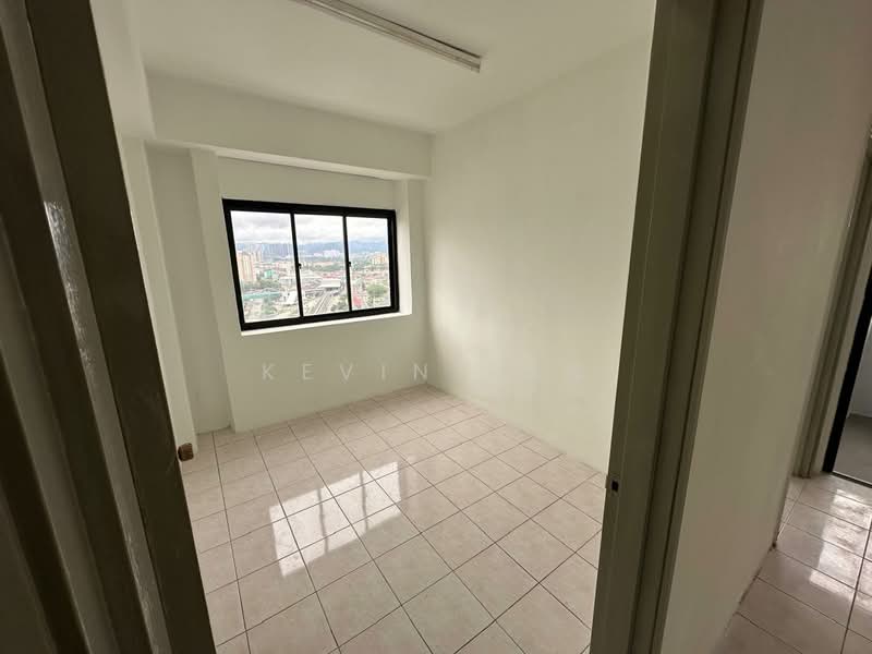 Servis Apartment untuk Dijual di Villa Mutiara @ Mutiara Kompleks - Kevin Tan - View - PropertyGuru.com.my