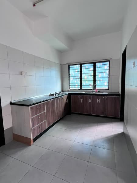 2-storey Terraced House for Sale in Lakeside Residences (Puchong) - Kevin Tan - Kitchen - PropertyGuru.com.my