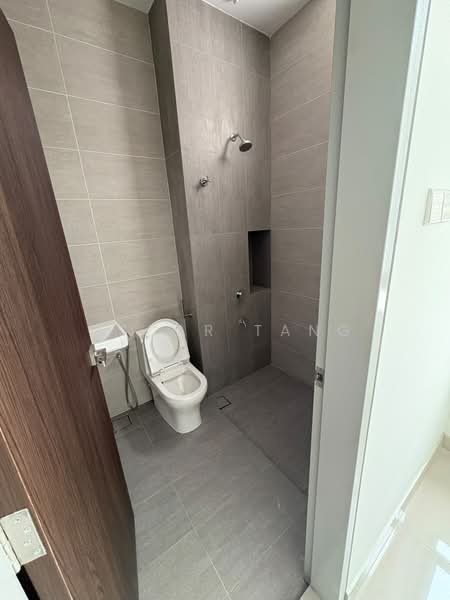 2-storey Terraced House for Rent in Bandar Kinrara Seksyen 1 (Bandar Kinrara) - Oscar Tang - Bathroom - PropertyGuru.com.my