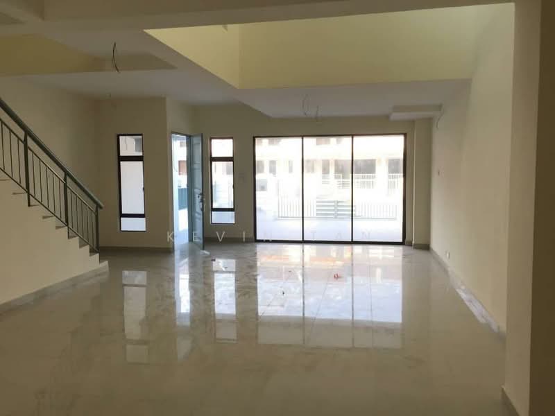 2-storey Terraced House for Sale in Lakeside Residences (Puchong) - Kevin Tan - Living Room - PropertyGuru.com.my