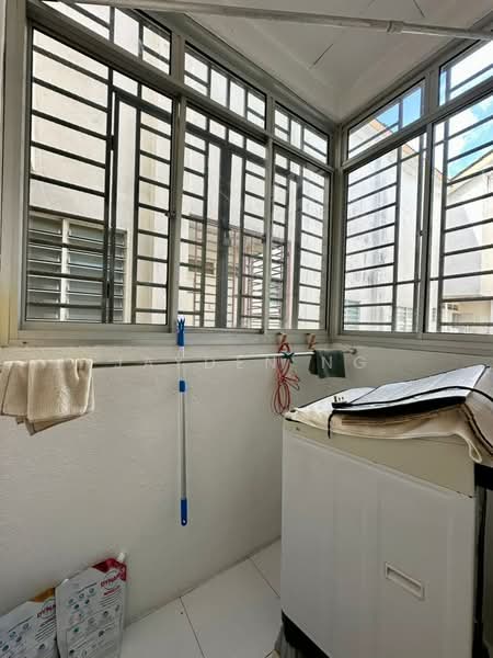Pangsapuri untuk Dijual di Taman Seri Setanggi - Jayden Ng - Balcony - PropertyGuru.com.my