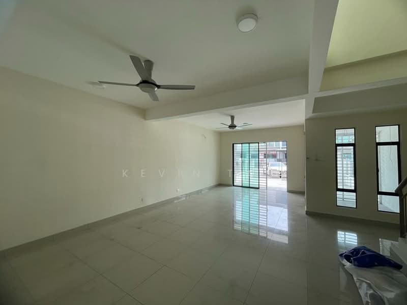 2-storey Terraced House for Sale in Lakeside Residences (Puchong) - Kevin Tan - Living Room - PropertyGuru.com.my