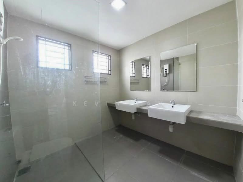 2-storey Terraced House for Sale in Lakeside Residences (Puchong) - Kevin Tan - Bathroom - PropertyGuru.com.my