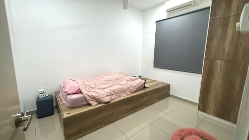 Condominium for Sale at Sutera Pines - Mak Oliver - Bedroom - PropertyGuru.com.my