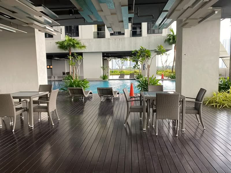 Service Residence for Rent at Meridin Suites @ The Meridin - Joe Loh - Pool - PropertyGuru.com.my