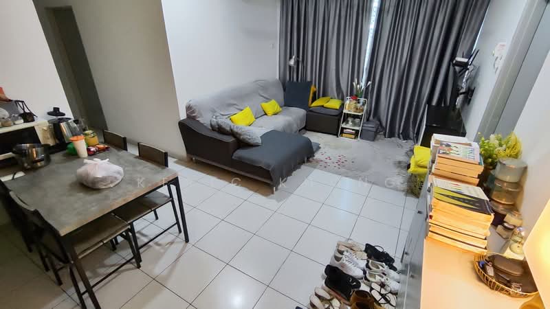 Kediaman Servis untuk Dijual di The Zizz @ Damansara North - Keric Khong - Living Room - PropertyGuru.com.my