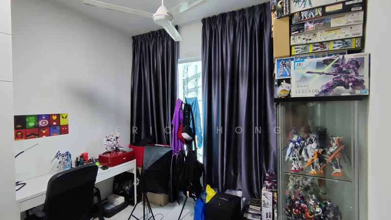 Kediaman Servis untuk Dijual di The Zizz @ Damansara North - Keric Khong - Bedroom - PropertyGuru.com.my