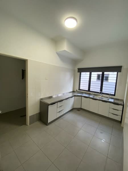 2-storey Terraced House for Sale in Lakeside Residences (Puchong) - Kevin Tan - Kitchen - PropertyGuru.com.my