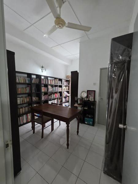 2.5-storey Terraced House for Sale in BANDAR PUCHONG JAYA (Puchong) - Katherine Kua - Study - PropertyGuru.com.my