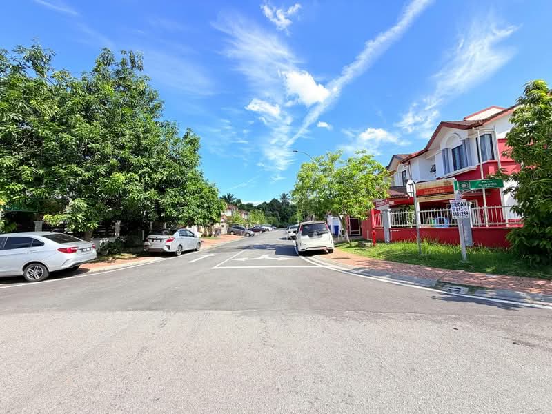 Rumah Teres untuk Dijual di Taman TTDI Jaya (Shah Alam) - Ishak Ramli - Exterior - PropertyGuru.com.my