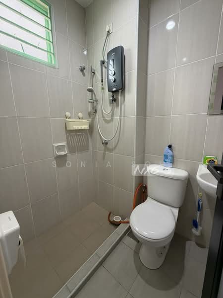 Rumah Teres untuk Dijual di Kemuning Utama (Shah Alam) - Sonia Soh - Bathroom - PropertyGuru.com.my