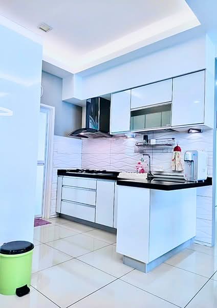 Condominium for Rent at The Peak Residences - Quvee Ooi - Kitchen - PropertyGuru.com.my