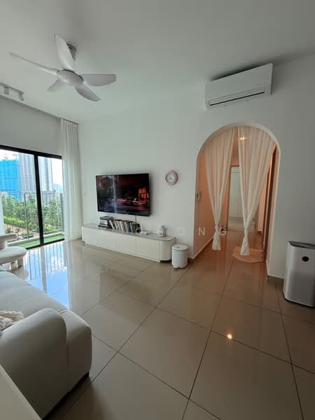 Kediaman Servis untuk Dijual di M Oscar - CK Chong - Living Room - PropertyGuru.com.my