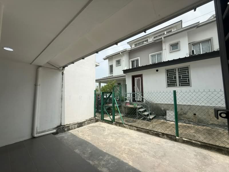 2-storey Terraced House for Rent in Taman Kundang Jaya (Rawang) - Tris Jong - Exterior - PropertyGuru.com.my