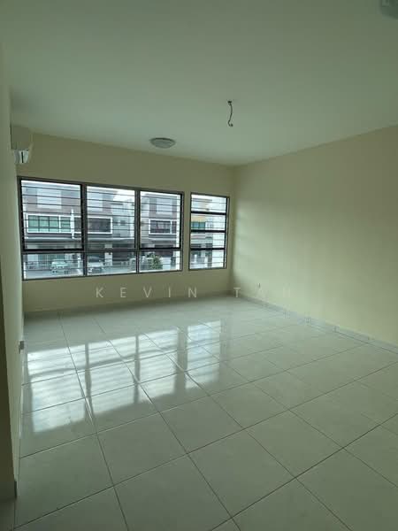 2-storey Terraced House for Sale in Lakeside Residences (Puchong) - Kevin Tan - Living Room - PropertyGuru.com.my