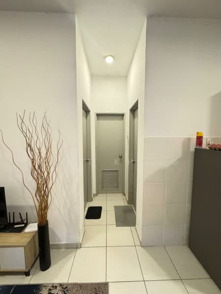 Kediaman Servis untuk Dijual di The Zizz @ Damansara North - Keric Khong - Corridor - PropertyGuru.com.my
