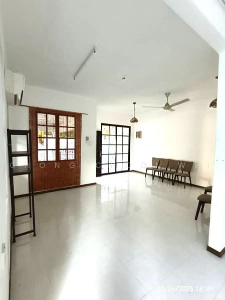 Rumah Berkembar untuk Dijual di Balik Pulau (Penang) - Chong Chooi Wei - Living Room - PropertyGuru.com.my