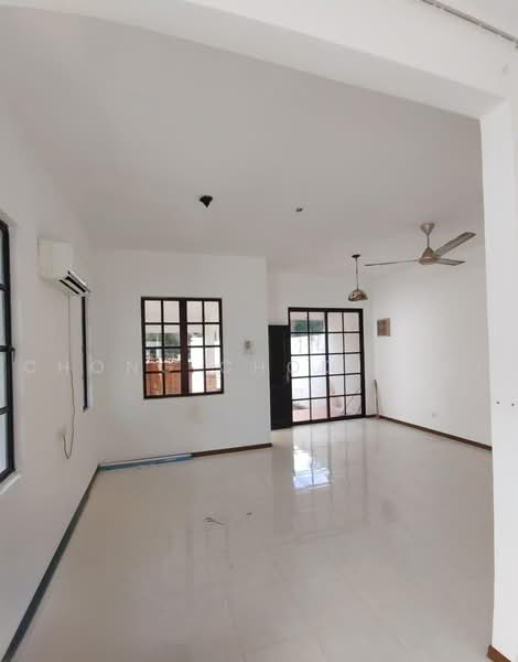 Rumah Berkembar untuk Dijual di Balik Pulau (Penang) - Chong Chooi Wei - Living Room - PropertyGuru.com.my