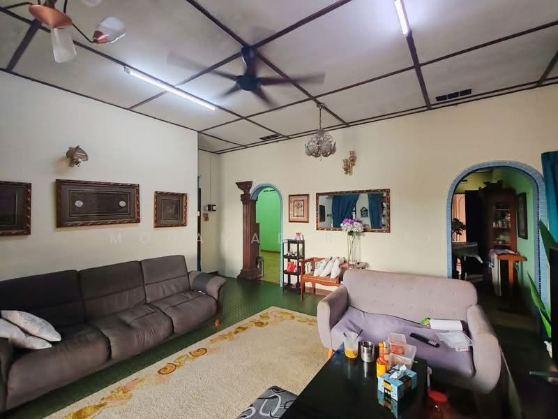 Bungalow House for Sale in Kampung Melayu Majidee (Johor Bahru) - Mohamad Rahfi - Living Room - PropertyGuru.com.my