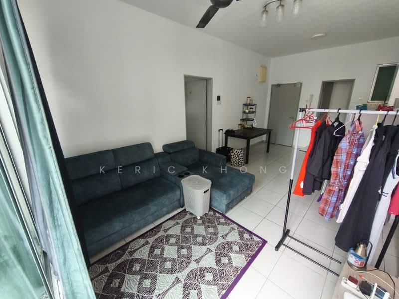 Kediaman Servis untuk Dijual di The Zizz @ Damansara North - Keric Khong - Living Room - PropertyGuru.com.my