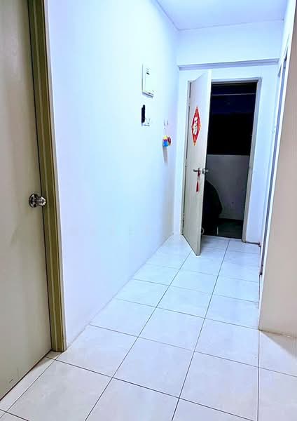 Pangsapuri untuk Dijual di Taman Bukit Erskine - Quvee Ooi - Corridor - PropertyGuru.com.my