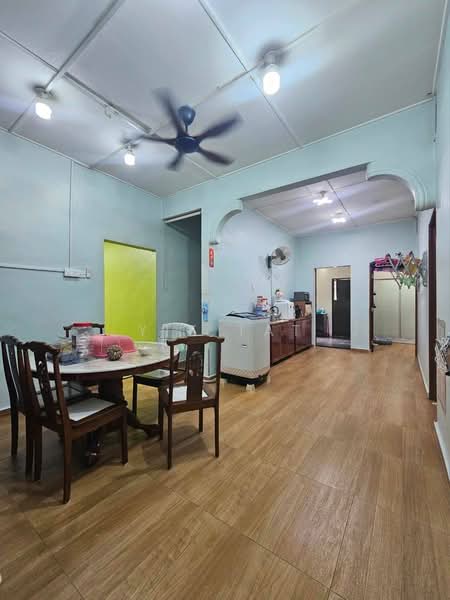 Semi-Detached House for Sale in Taman Abad (Johor Bahru) - Yik Tat - PropertyGuru.com.my