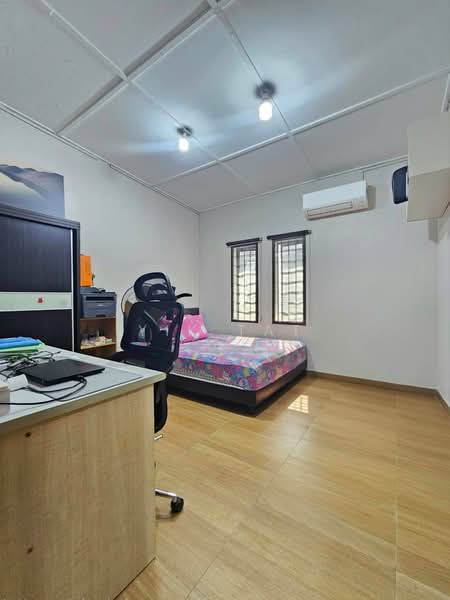Semi-Detached House for Sale in Taman Abad (Johor Bahru) - Yik Tat - PropertyGuru.com.my